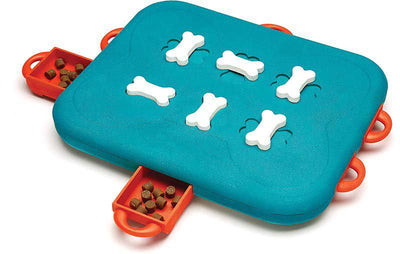 Nina Ottosson Dog Casino Plast - Handla på Gaston