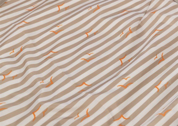 Trixie BE NORDIC Husum Regntäcke Sand - Handla på Gaston